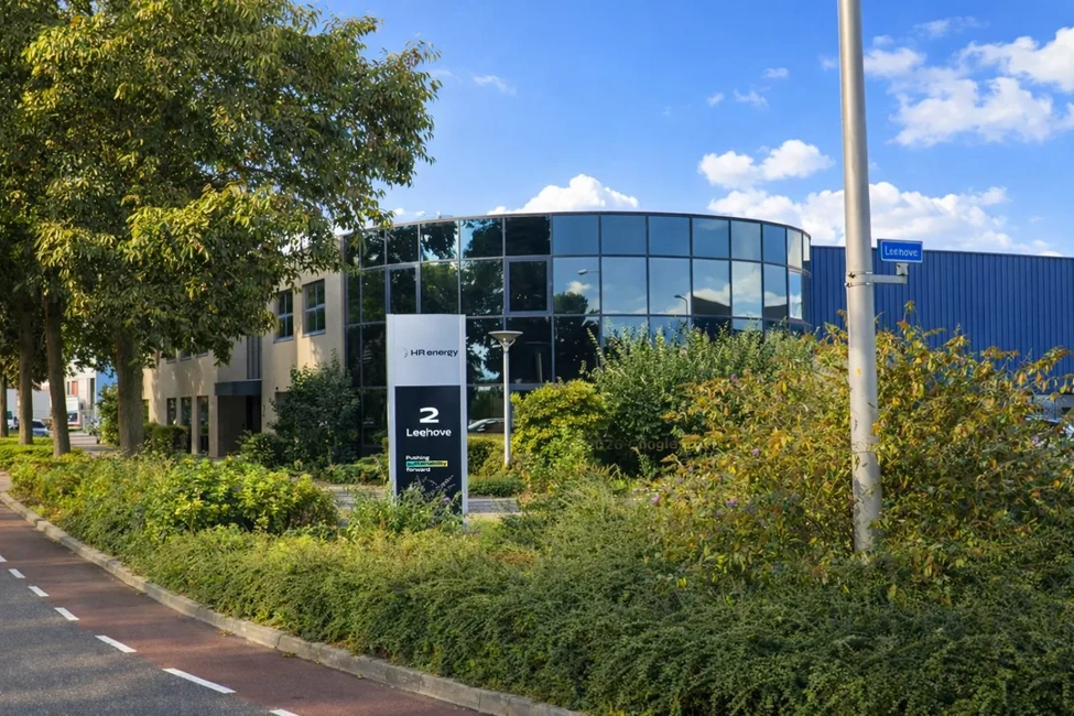 Buitenkant kantoor en productie HR energy in De Lier